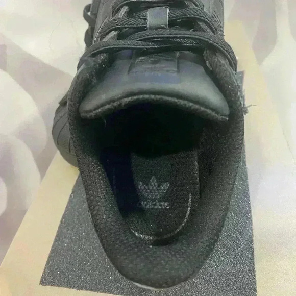 Adidas SuperStar Girls Black Sneakers - Picture 5 of 6